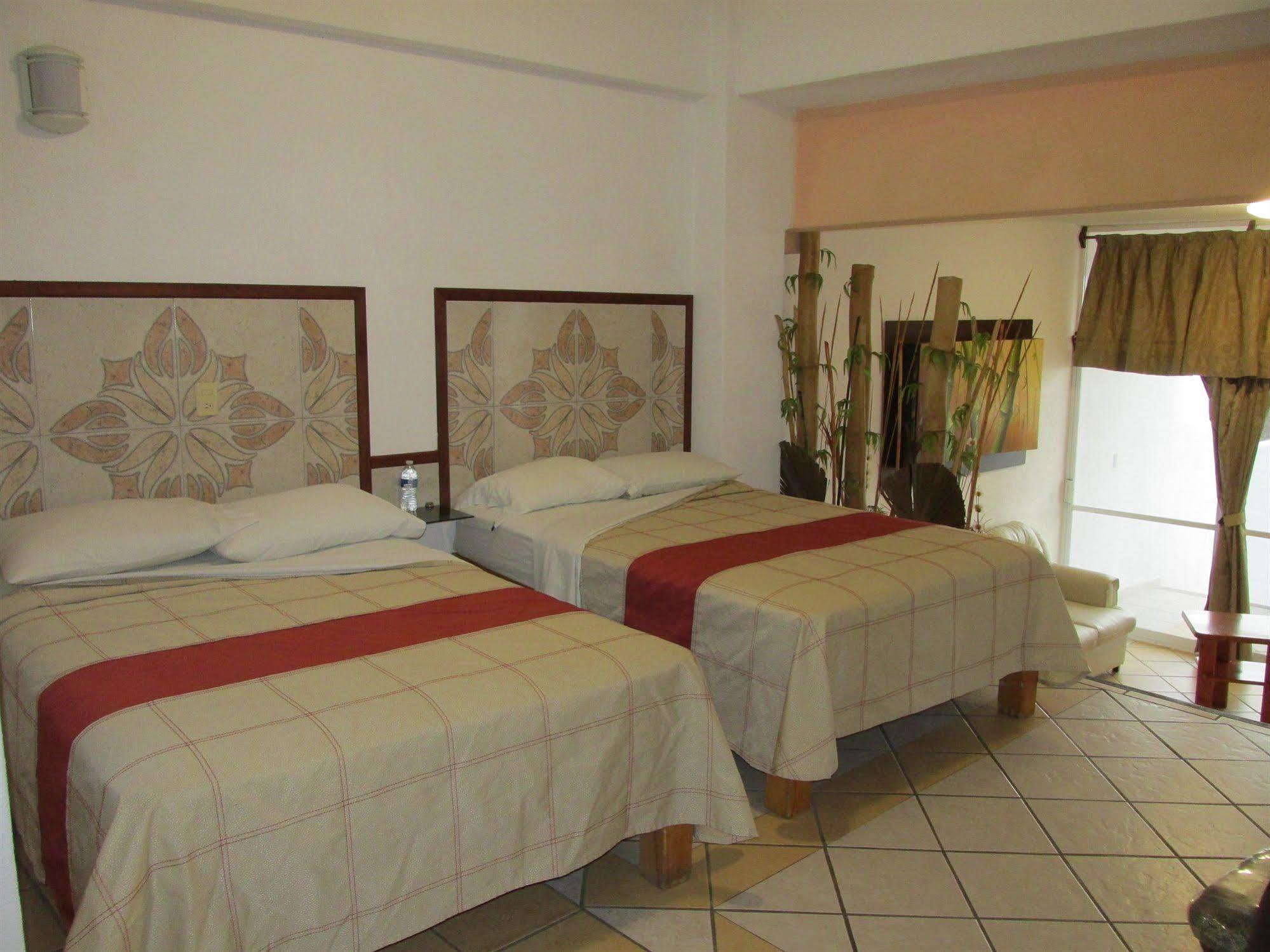 Hotel Albatros Manzanillo Exteriör bild